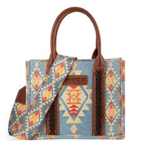** NWT*** Wrangler Blue and Orange Patterned Tote with Strap - Picture 2 of 3